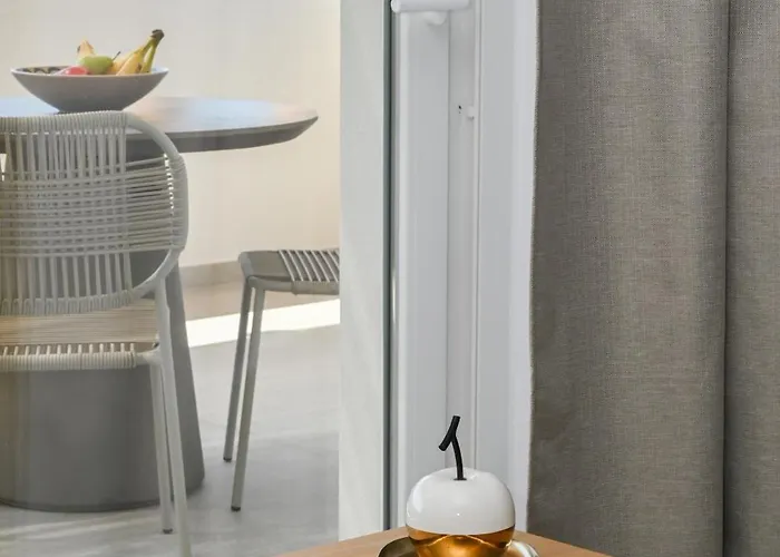 Olive Adamantas (Milos)